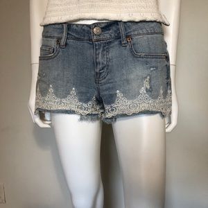 Beautiful Tokyo Darling Low Waisted Shorty Shorts